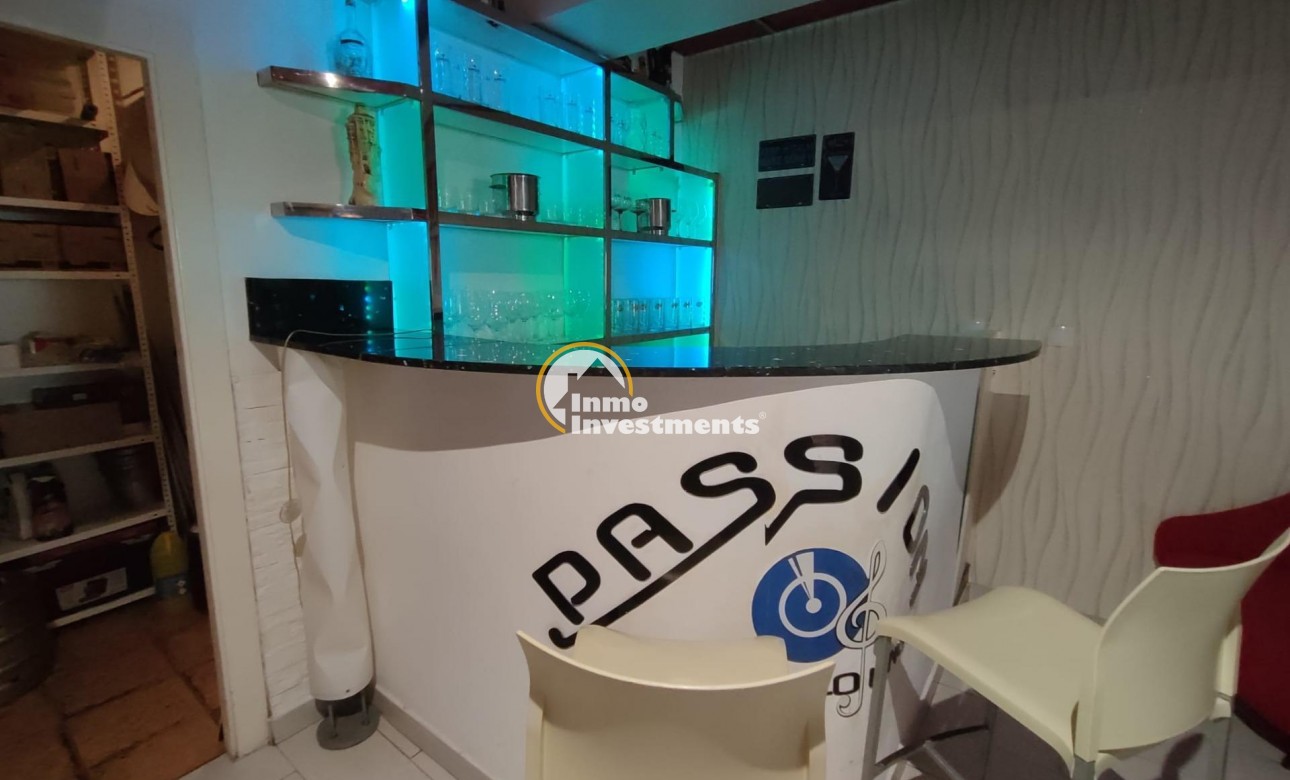 Resale - Commercial - Orihuela Costa - Villamartin