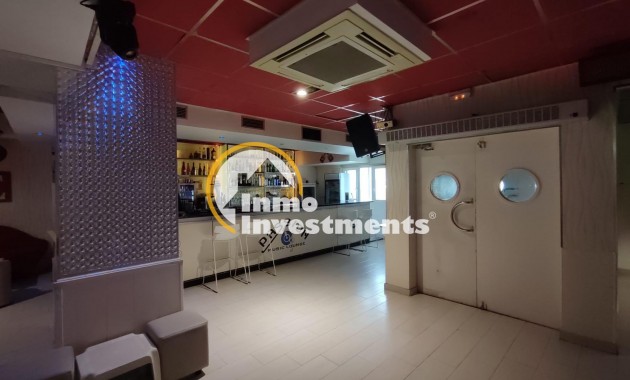 Resale - Commercial - Orihuela Costa - Villamartin