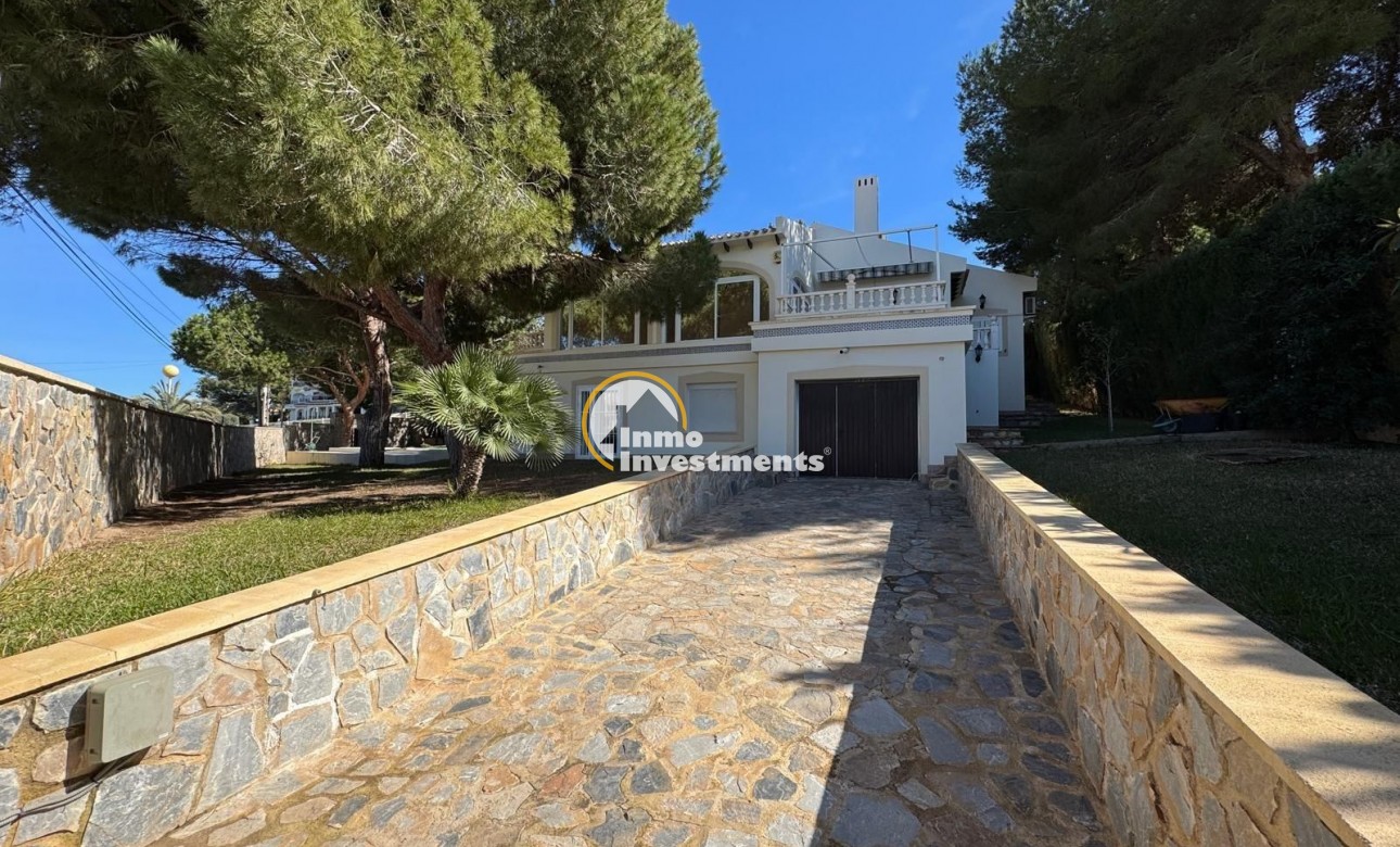 Reventa - Chalet independiente - Orihuela Costa - La Regia