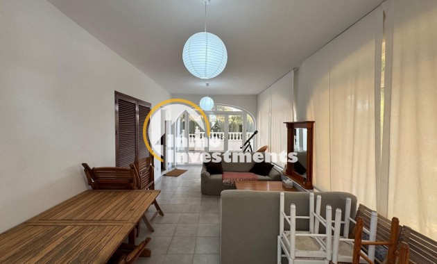 Reventa - Chalet independiente - Orihuela Costa - La Regia