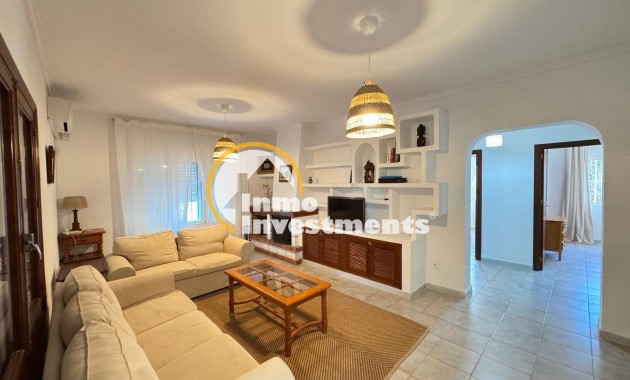 Reventa - Chalet independiente - Orihuela Costa - La Regia