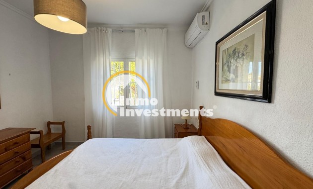 Reventa - Chalet independiente - Orihuela Costa - La Regia
