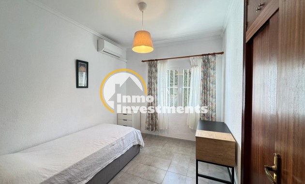 Reventa - Chalet independiente - Orihuela Costa - La Regia