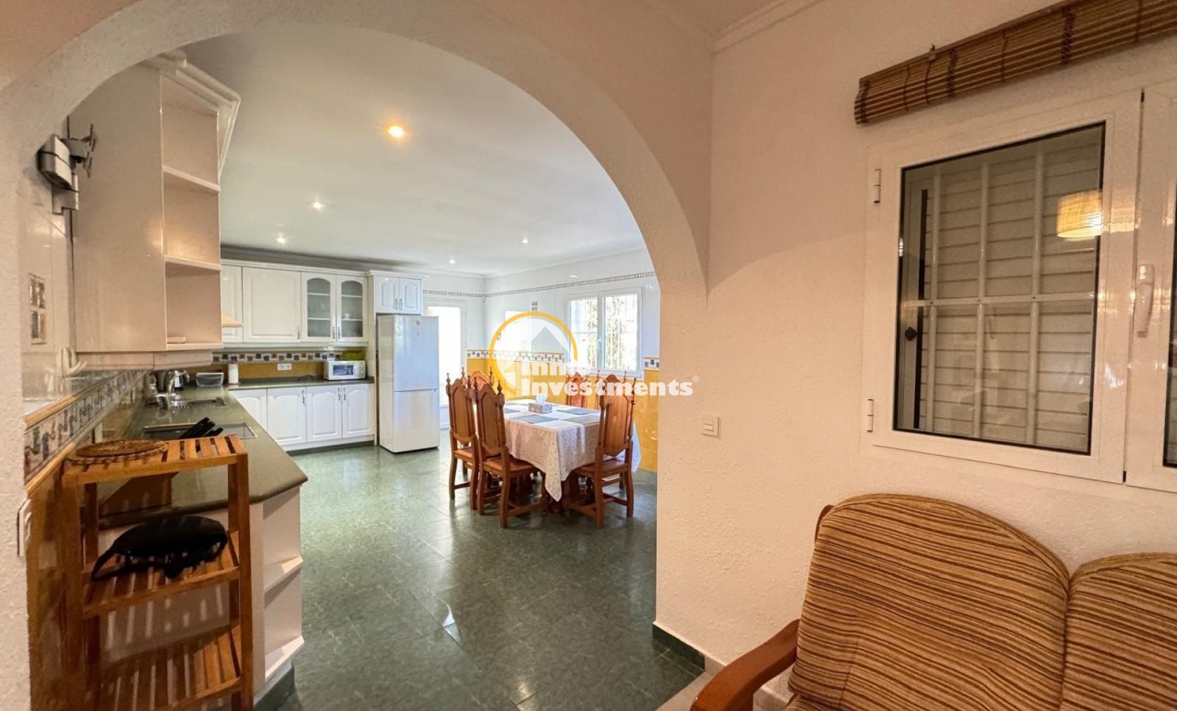 Reventa - Chalet independiente - Orihuela Costa - La Regia