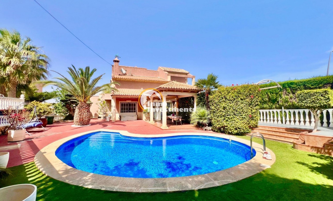 Bestaande bouw - Villa - Torrevieja - La Siesta