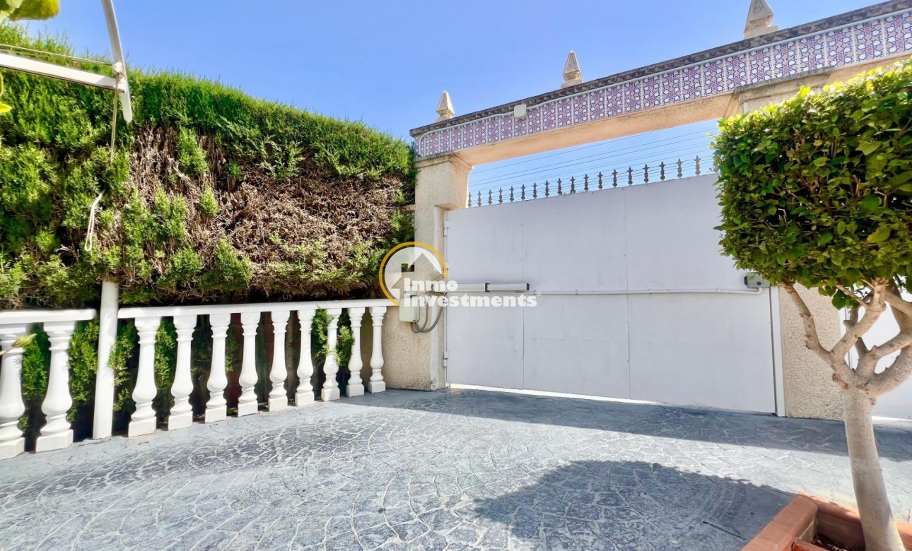 Bestaande bouw - Villa - Torrevieja - La Siesta