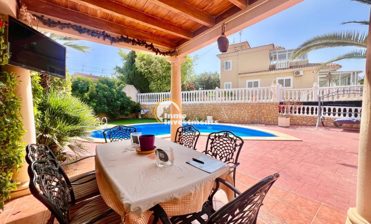 Bestaande bouw - Villa - Torrevieja - La Siesta