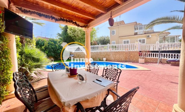 Bestaande bouw - Villa - Torrevieja - La Siesta