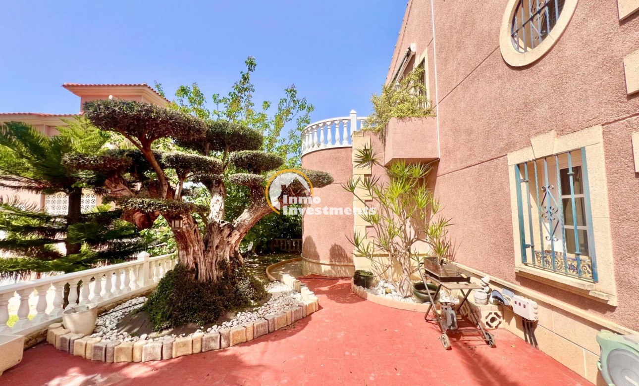 Bestaande bouw - Villa - Torrevieja - La Siesta
