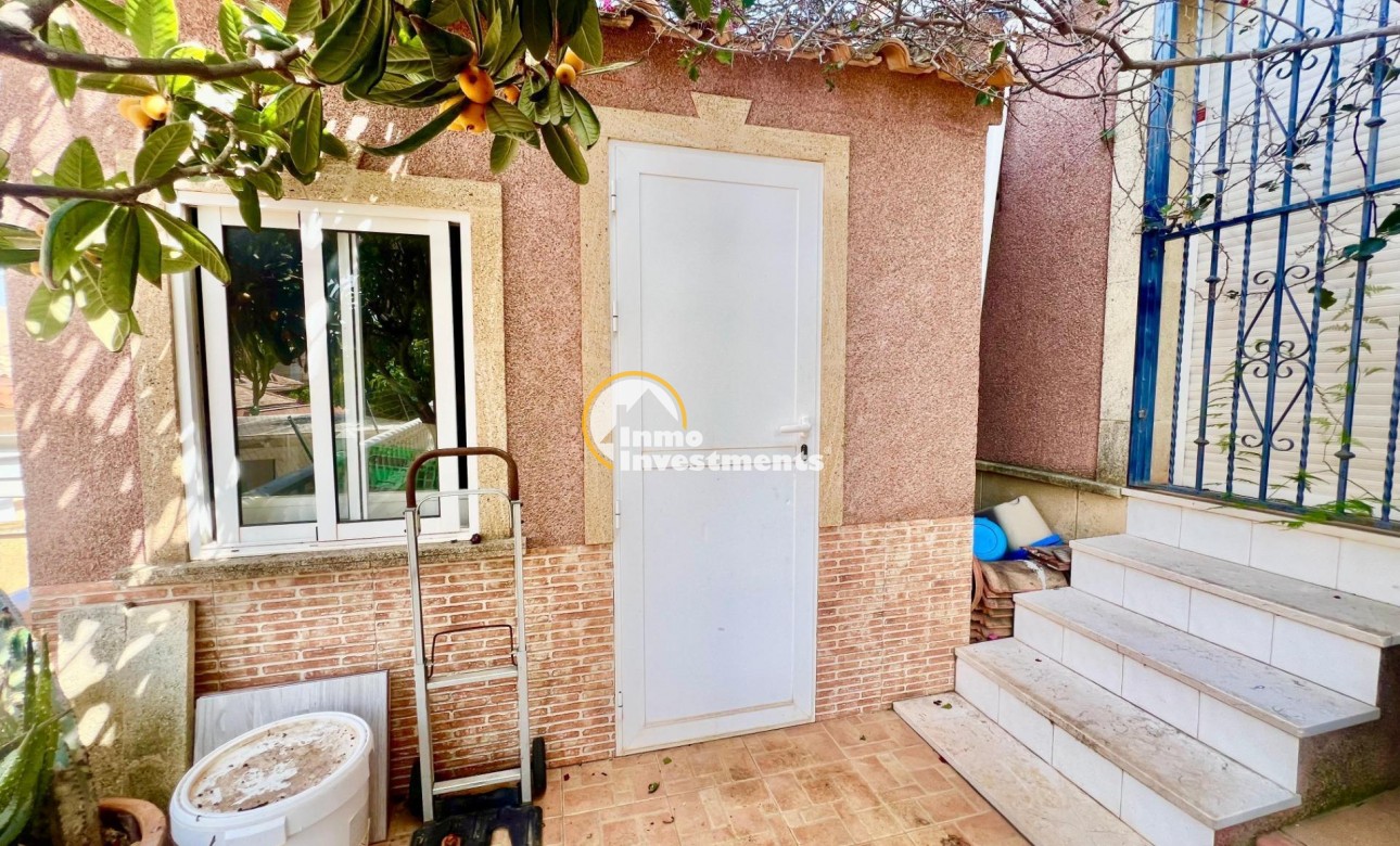 Bestaande bouw - Villa - Torrevieja - La Siesta