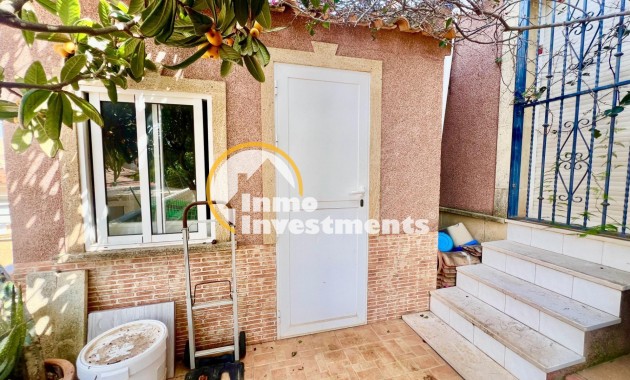 Bestaande bouw - Villa - Torrevieja - La Siesta