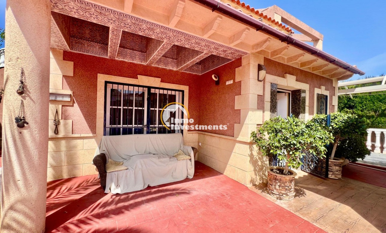 Bestaande bouw - Villa - Torrevieja - La Siesta