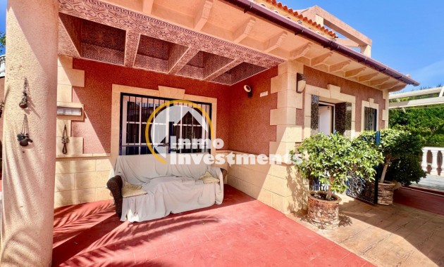 Bestaande bouw - Villa - Torrevieja - La Siesta
