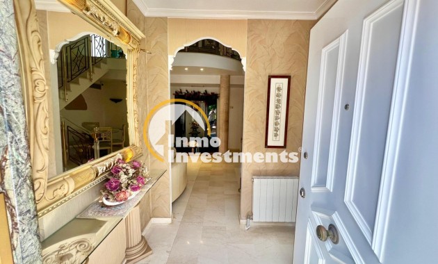 Bestaande bouw - Villa - Torrevieja - La Siesta