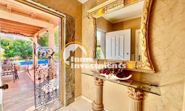 Bestaande bouw - Villa - Torrevieja - La Siesta