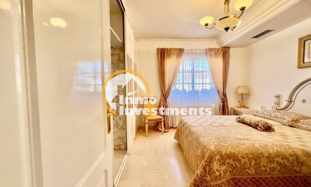Bestaande bouw - Villa - Torrevieja - La Siesta