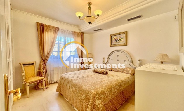 Bestaande bouw - Villa - Torrevieja - La Siesta