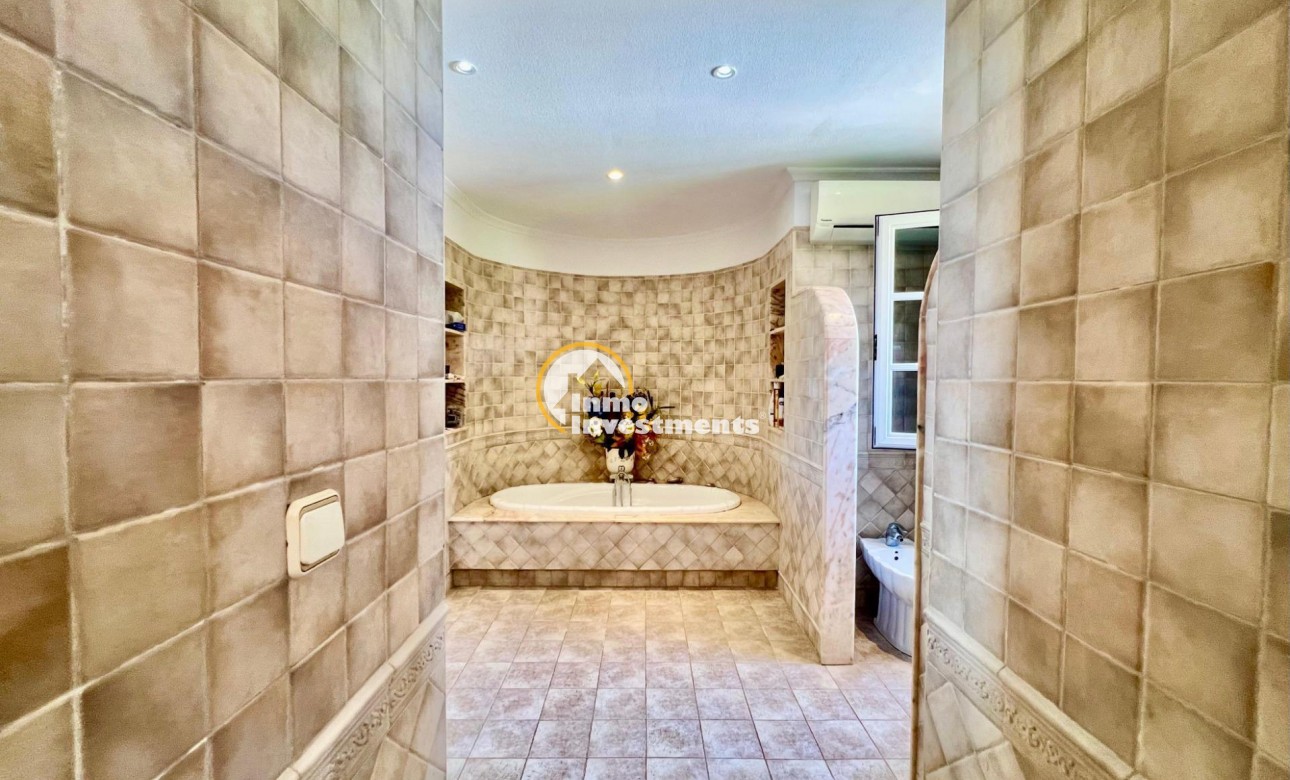 Bestaande bouw - Villa - Torrevieja - La Siesta