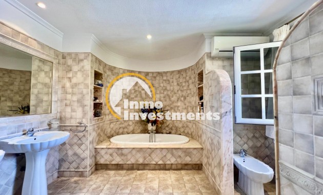 Bestaande bouw - Villa - Torrevieja - La Siesta