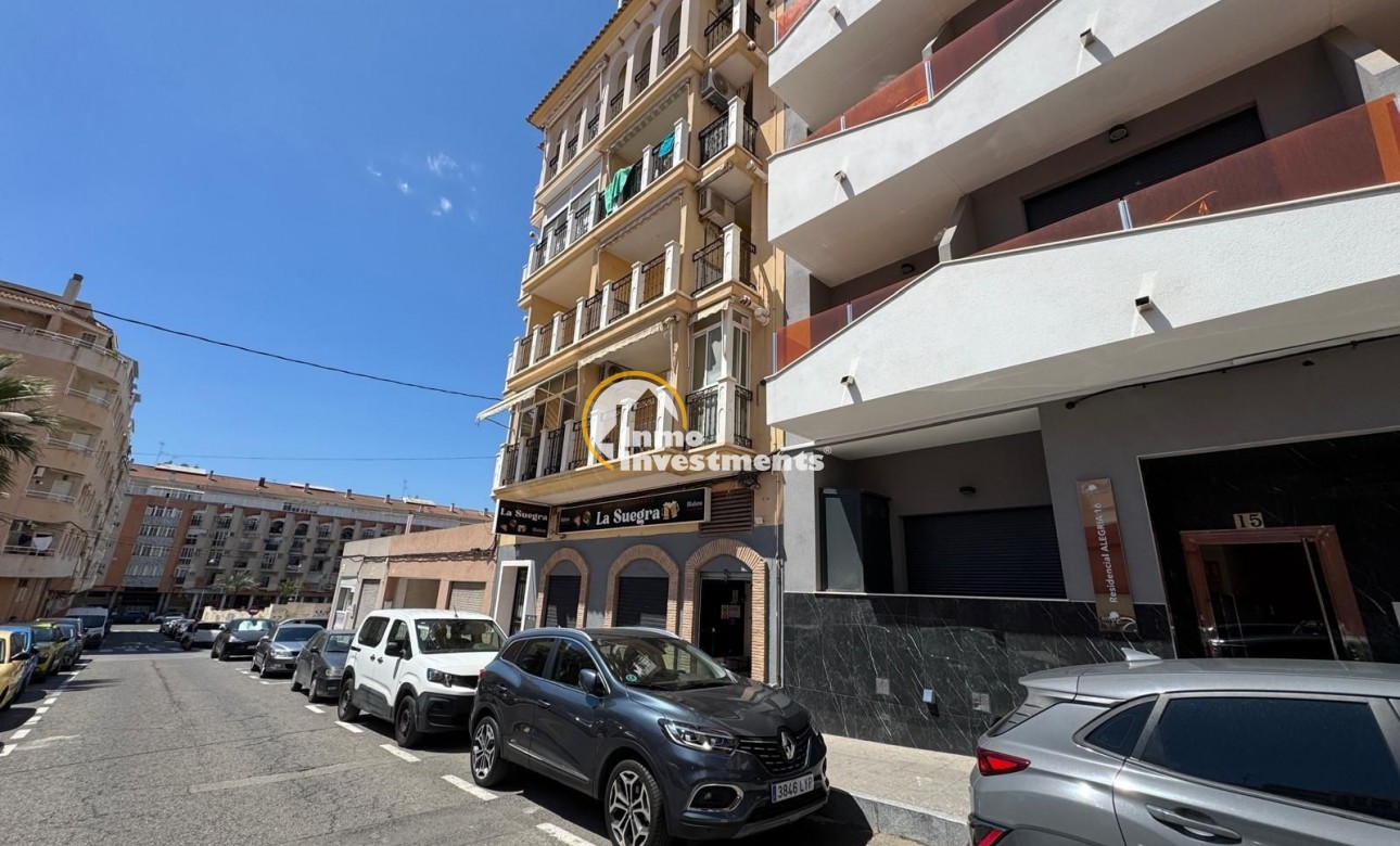 Reventa - Local comercial - Torrevieja - Estacion de autobuses