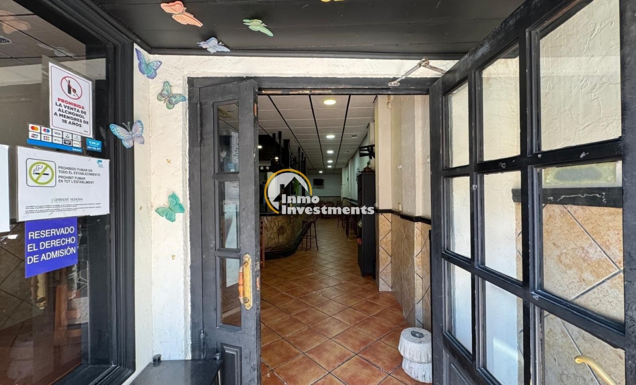 Reventa - Local comercial - Torrevieja - Estacion de autobuses