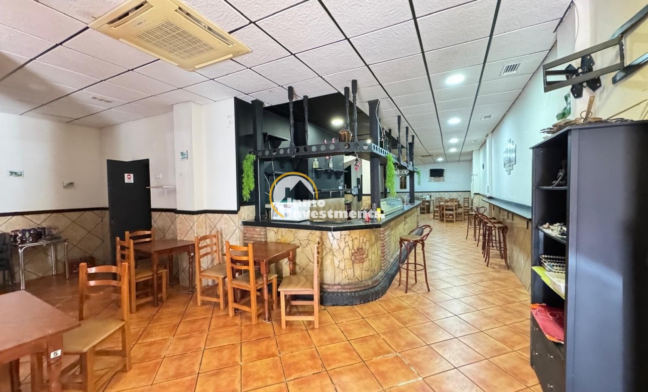 Reventa - Local comercial - Torrevieja - Estacion de autobuses