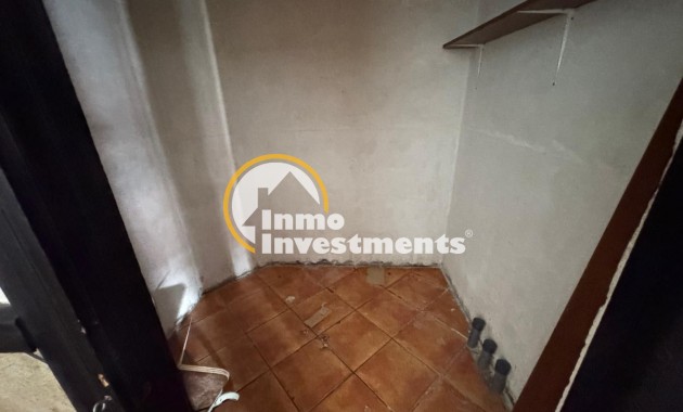 Reventa - Local comercial - Torrevieja - Estacion de autobuses