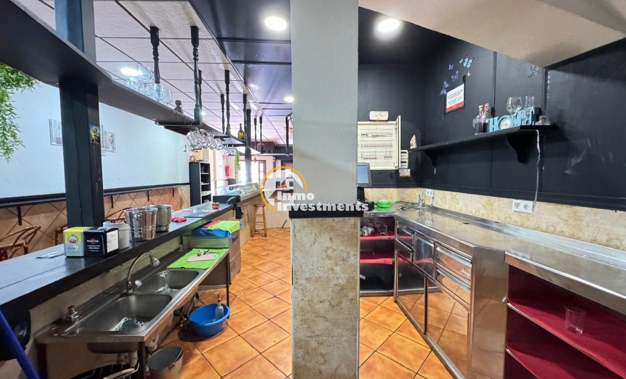 Reventa - Local comercial - Torrevieja - Estacion de autobuses