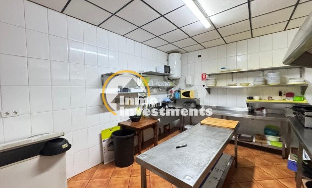 Reventa - Local comercial - Torrevieja - Estacion de autobuses