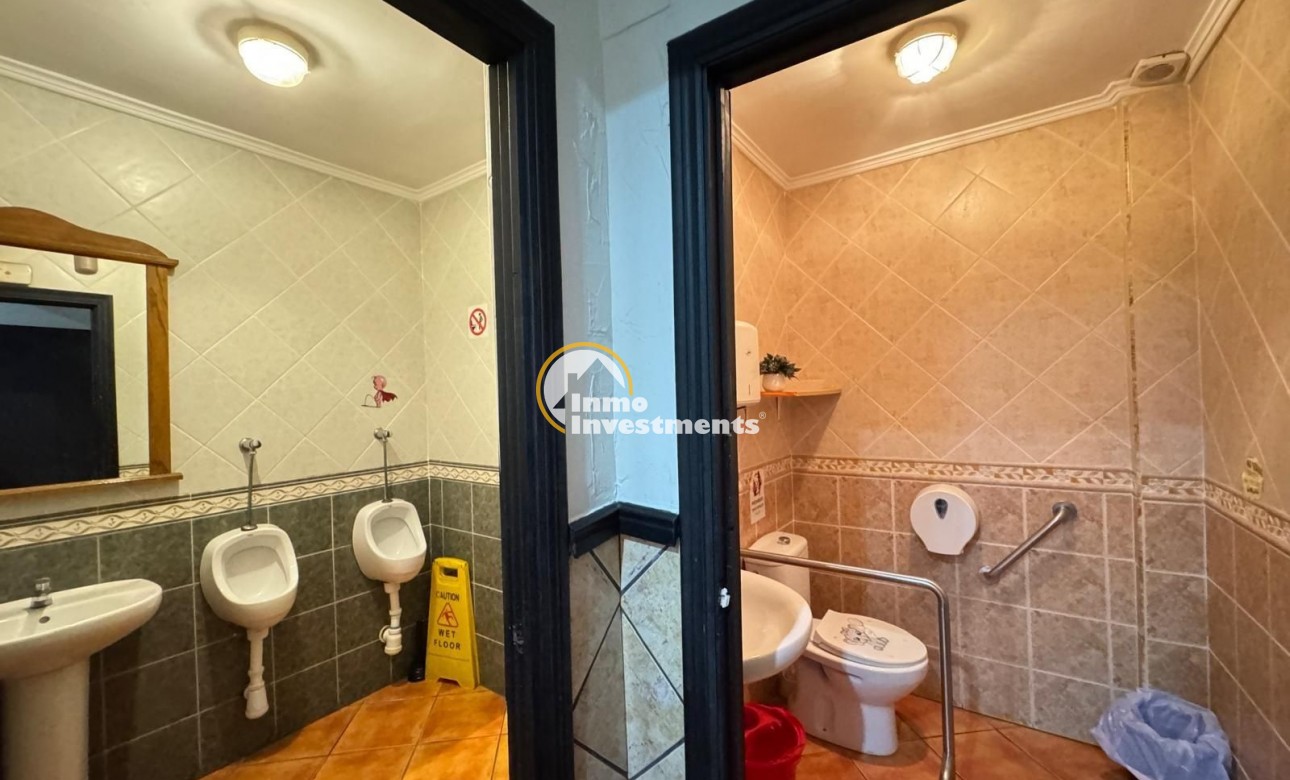 Reventa - Local comercial - Torrevieja - Estacion de autobuses