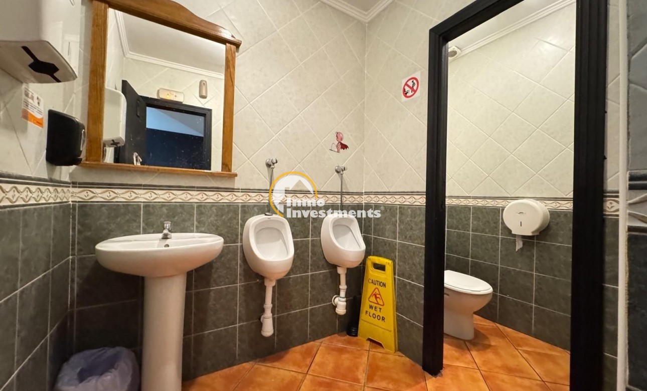 Reventa - Local comercial - Torrevieja - Estacion de autobuses