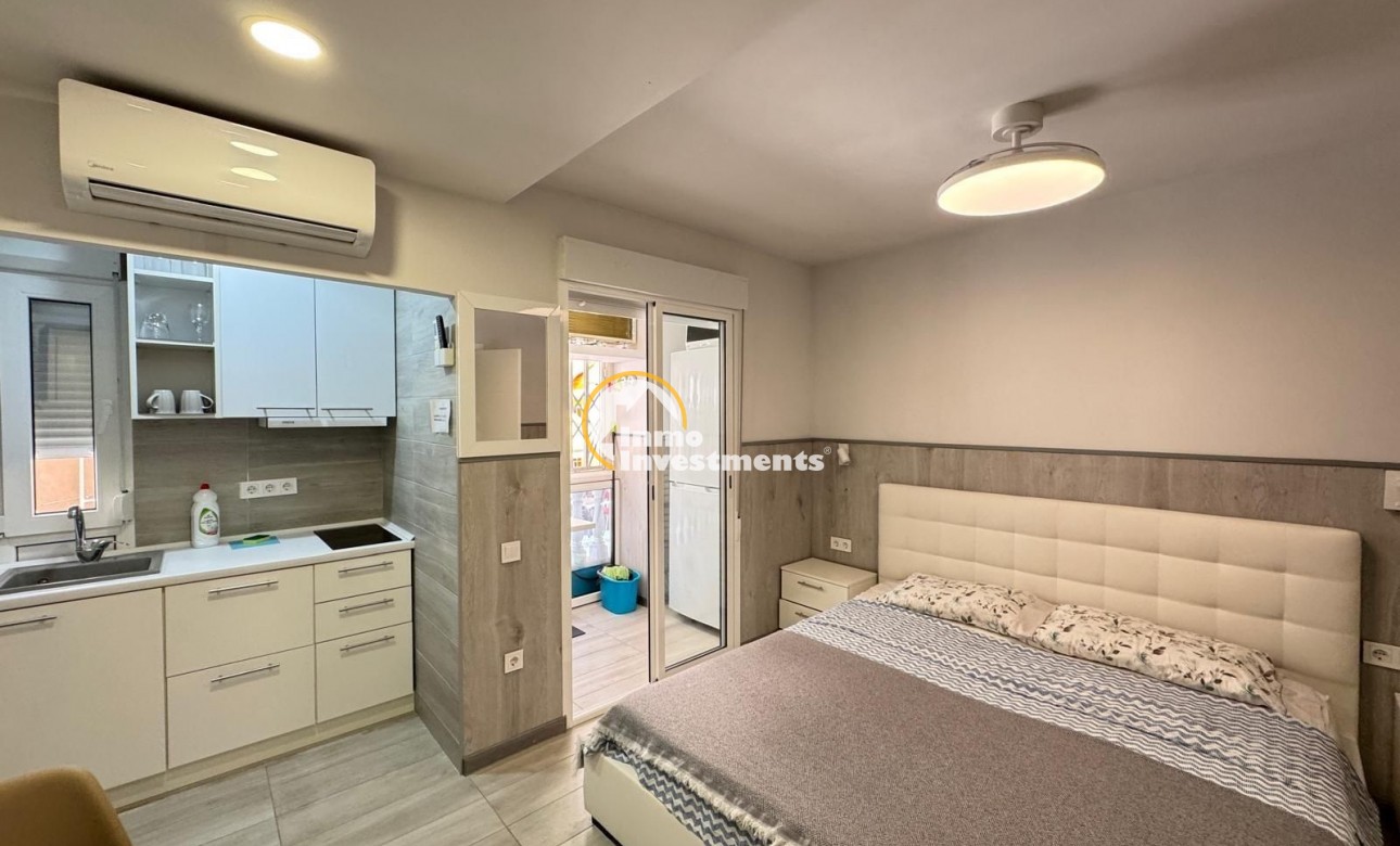 Bestaande bouw - Appartement - Torrevieja - Estacion de autobuses