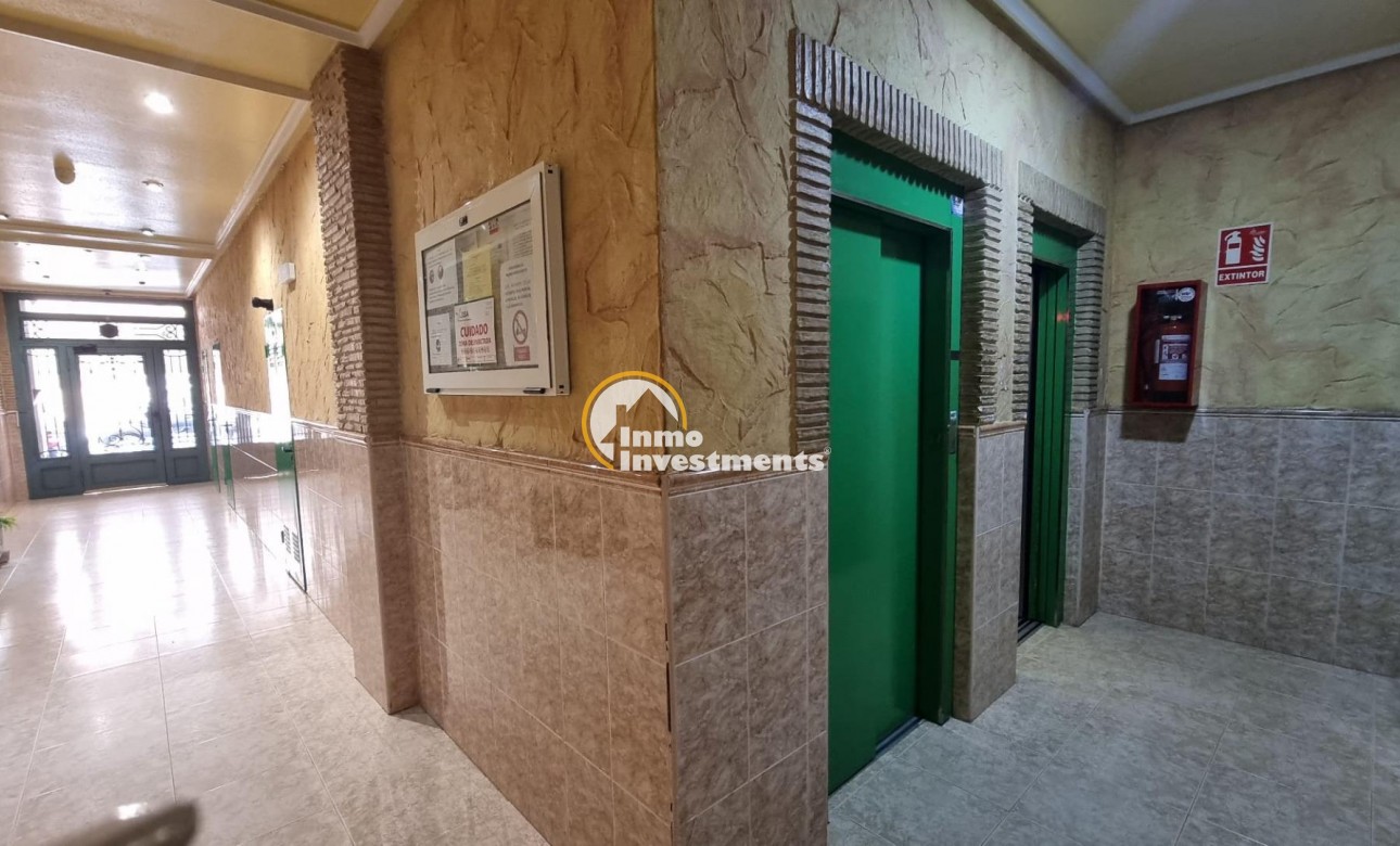 Bestaande bouw - Appartement - Torrevieja - Playa de los Naufragos