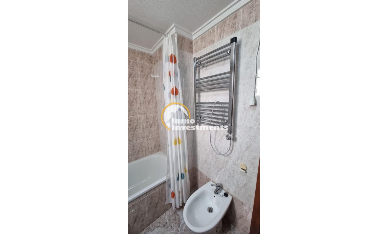 Bestaande bouw - Appartement - Torrevieja - Playa de los Naufragos