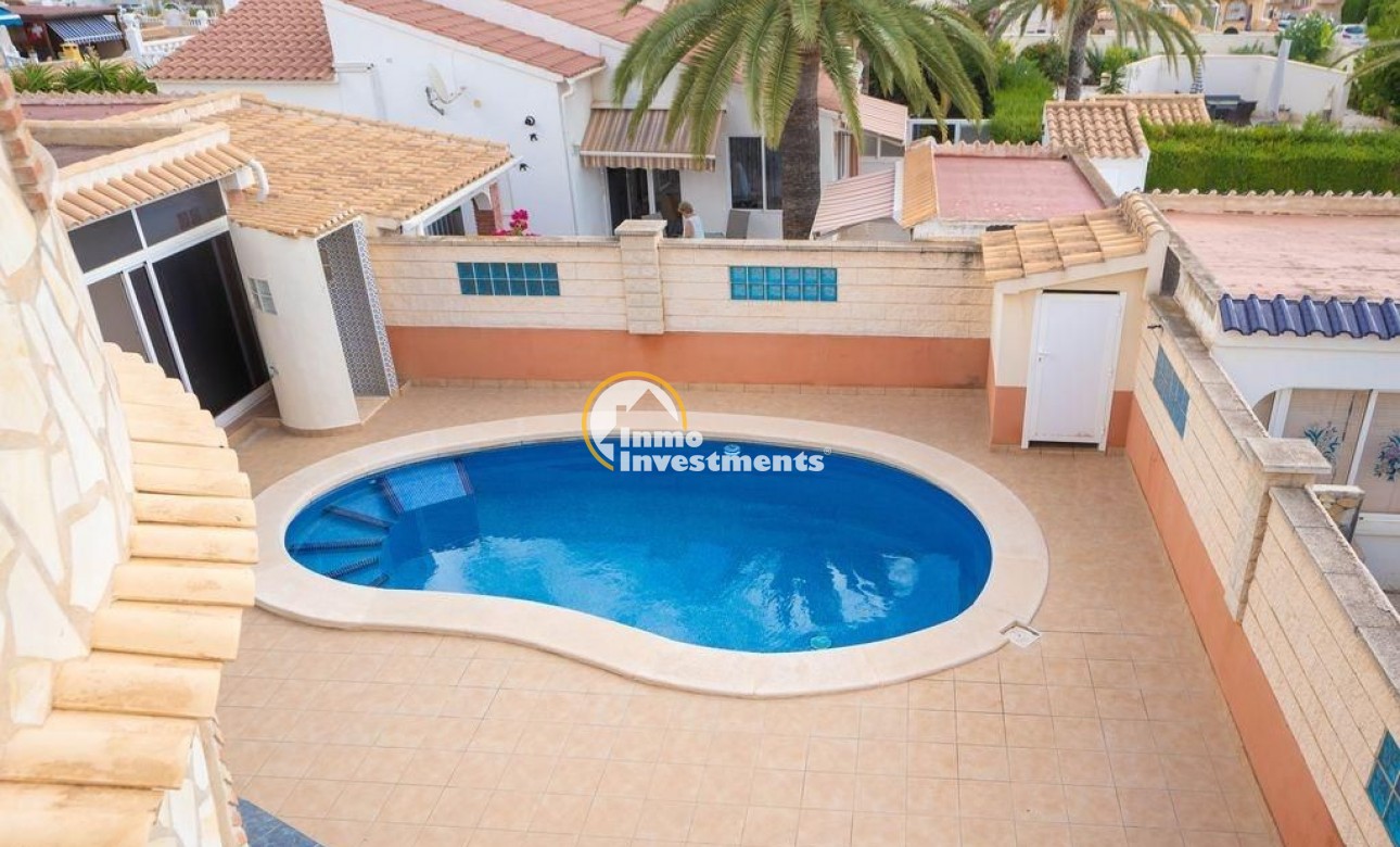 Bestaande bouw - Villa - Orihuela Costa - Los Almendros-La Florida