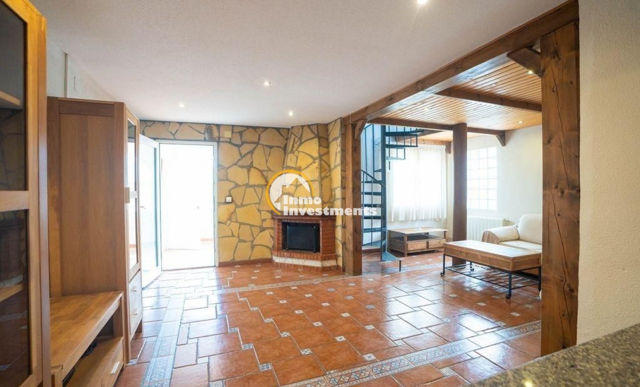 Bestaande bouw - Villa - Orihuela Costa - Los Almendros-La Florida