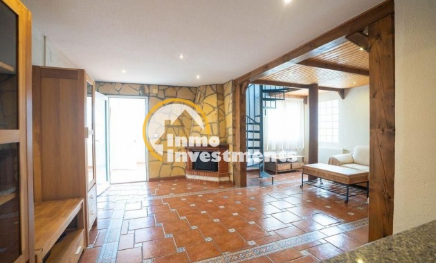 Bestaande bouw - Villa - Orihuela Costa - Los Almendros-La Florida