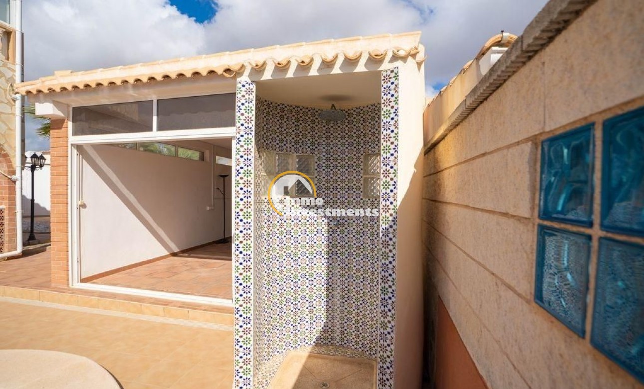 Bestaande bouw - Villa - Orihuela Costa - Los Almendros-La Florida