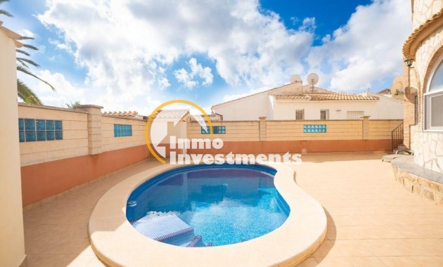 Bestaande bouw - Villa - Orihuela Costa - Los Almendros-La Florida