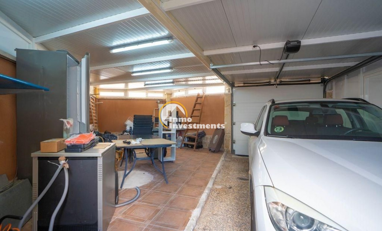 Bestaande bouw - Villa - Orihuela Costa - Los Almendros-La Florida