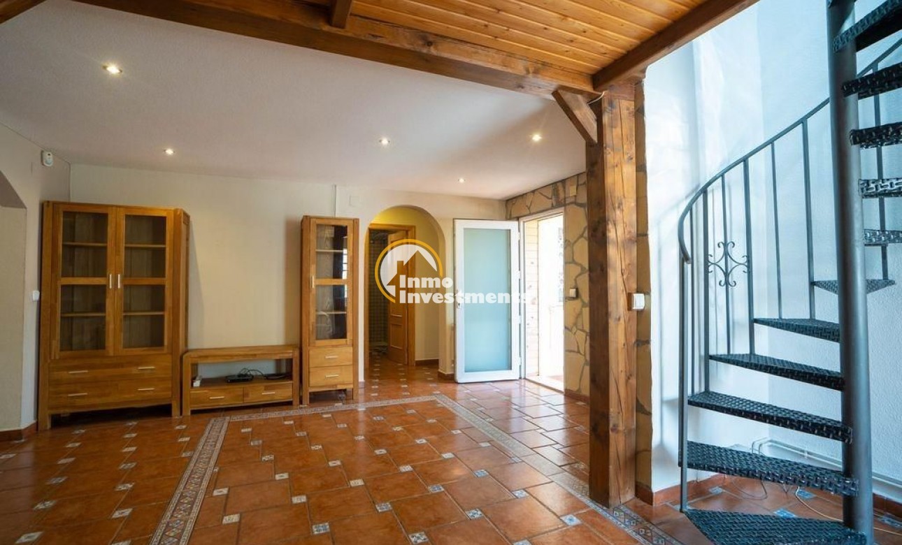 Bestaande bouw - Villa - Orihuela Costa - Los Almendros-La Florida
