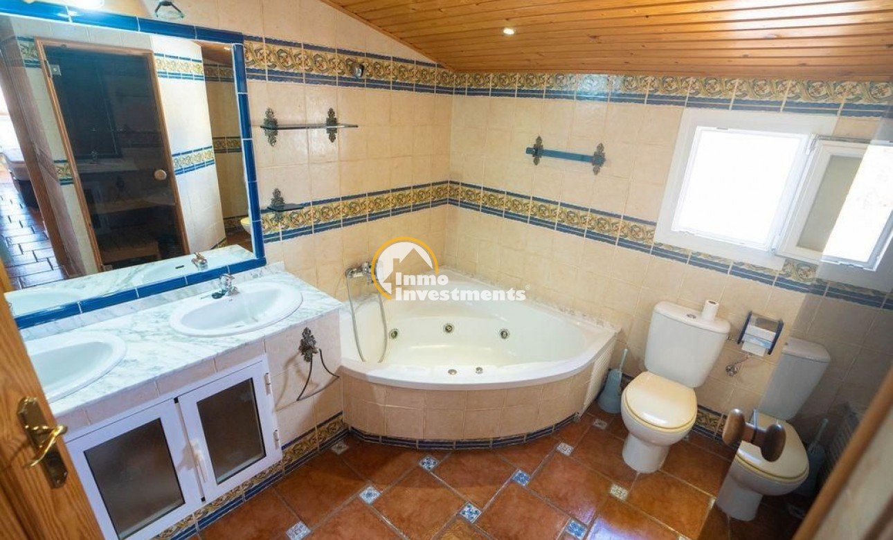 Bestaande bouw - Villa - Orihuela Costa - Los Almendros-La Florida