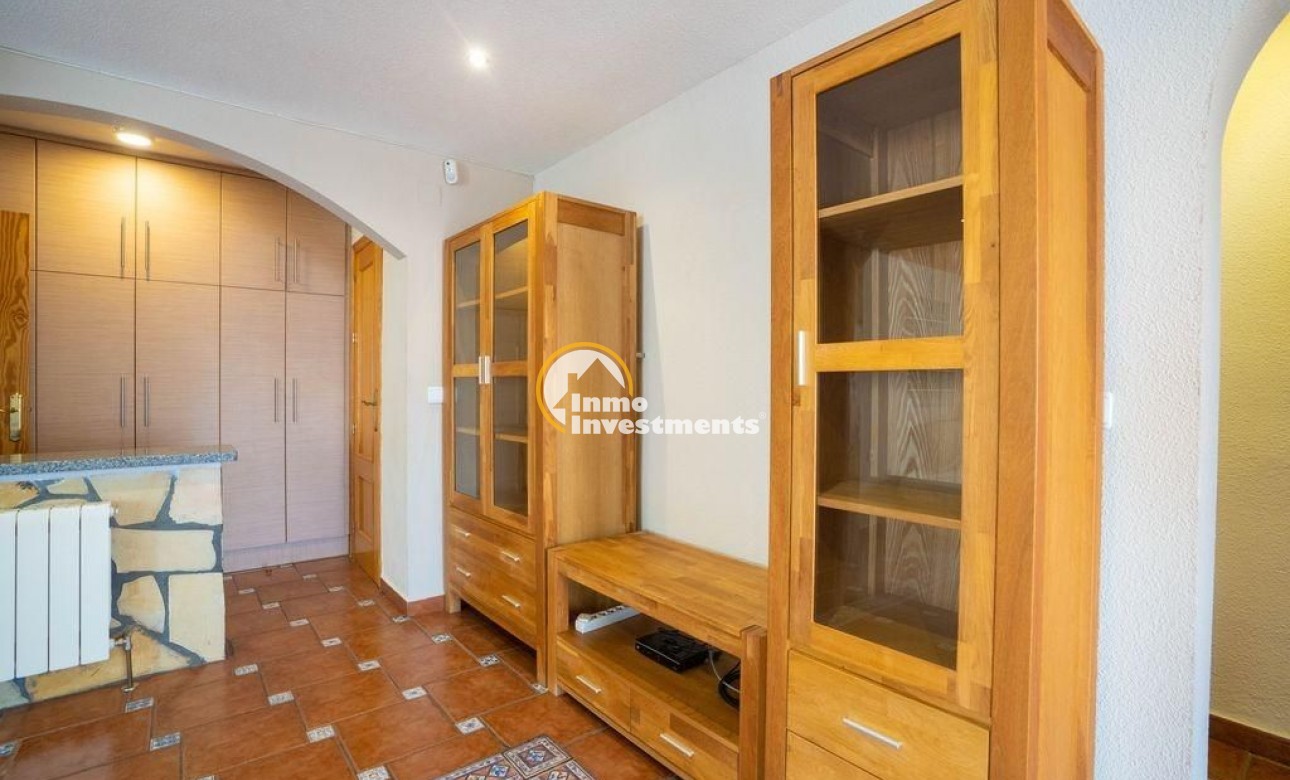 Bestaande bouw - Villa - Orihuela Costa - Los Almendros-La Florida