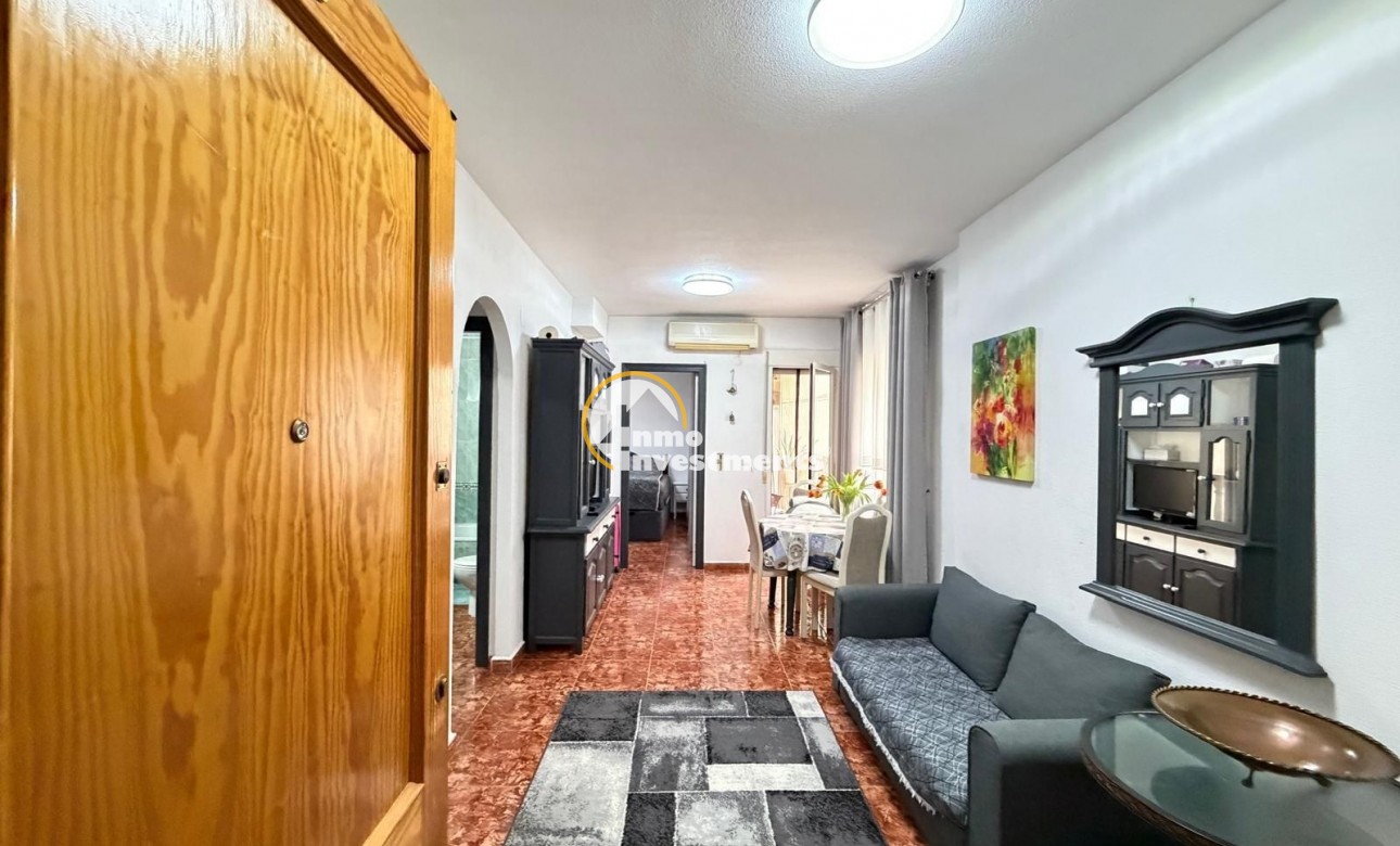 Reventa - Apartamento - Torrevieja - Estacion de autobuses