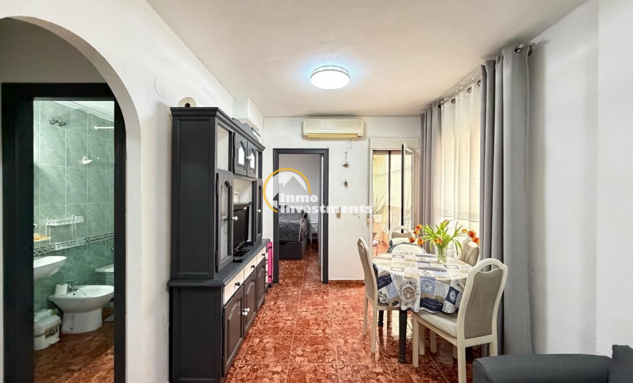Reventa - Apartamento - Torrevieja - Estacion de autobuses
