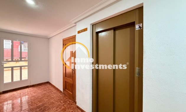 Reventa - Apartamento - Torrevieja - Estacion de autobuses