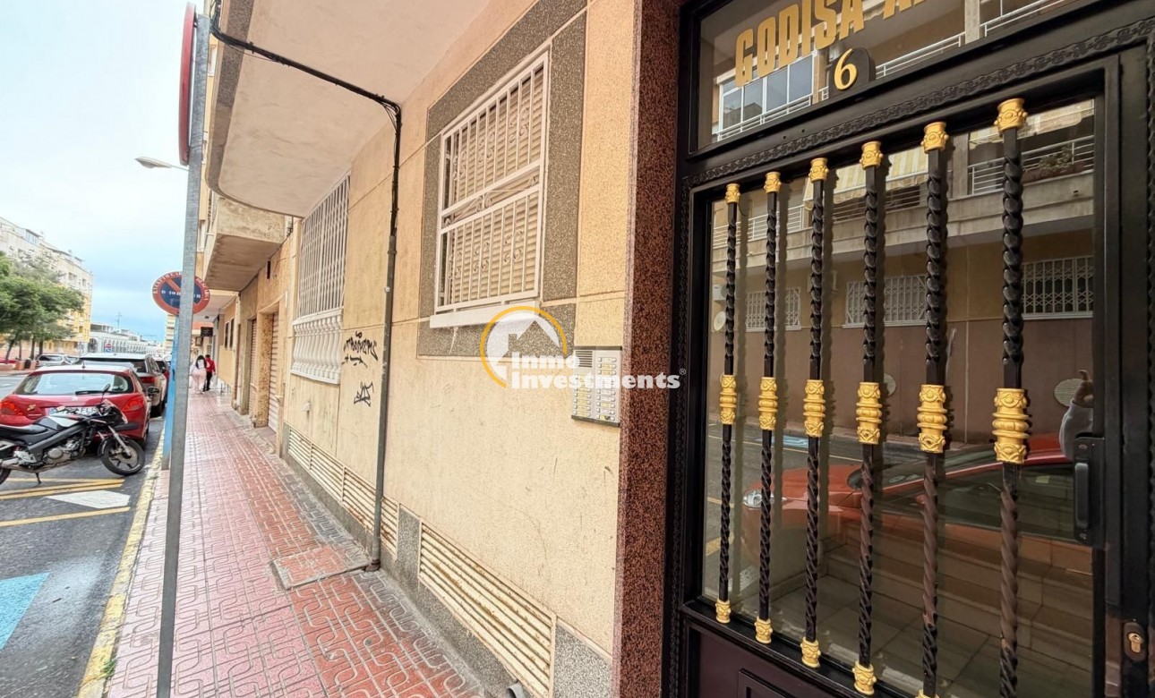 Reventa - Apartamento - Torrevieja - Estacion de autobuses
