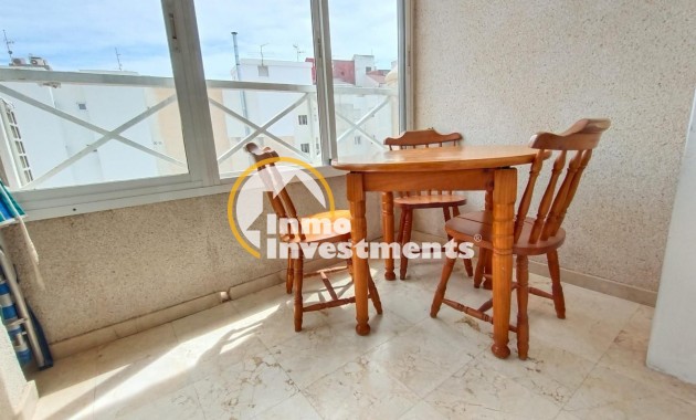 Gebrauchtimmobilien - Apartment - Torrevieja - Estacion de autobuses