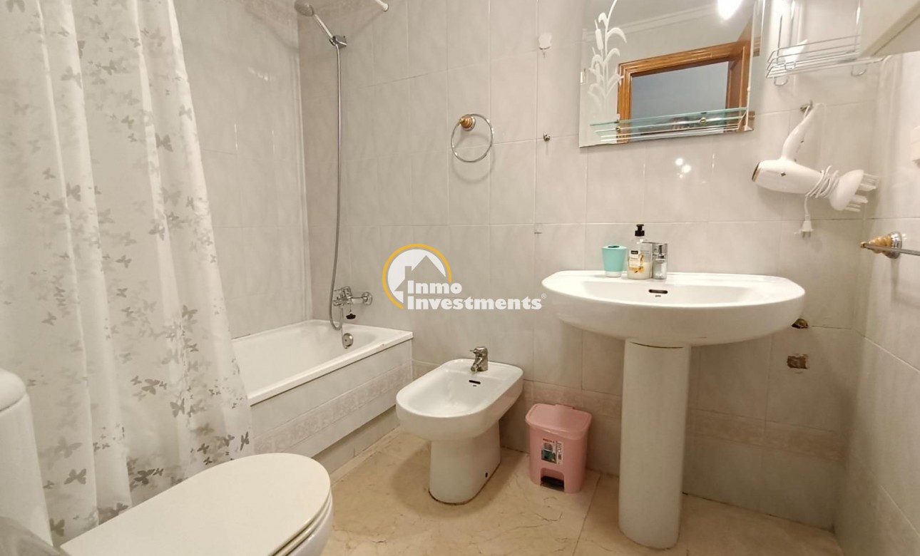 Gebrauchtimmobilien - Apartment - Torrevieja - Estacion de autobuses
