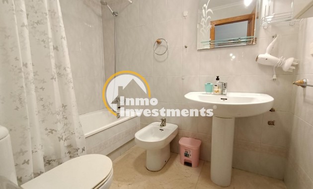 Gebrauchtimmobilien - Apartment - Torrevieja - Estacion de autobuses